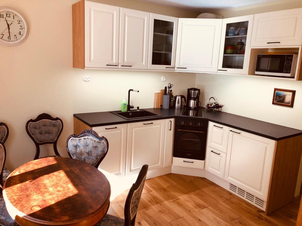 Kohtu Apartment Unique Курессааре Экстерьер фото